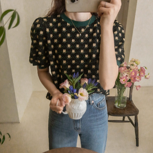 [LABEL] Xenia 花朵皱纹贾加德 T 恤[size:F,1]