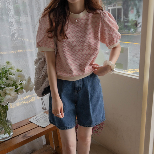 [LABEL] Sindia Flower Jagard 糖泡芙 T 恤[size:F,1]