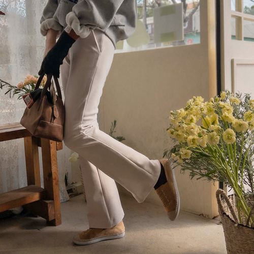 [特价40% ★限量] <FONT color=#5a3954>MADE LIN</font> [象牙,冬蓝]微风尺码: S,M,L(长度/长度)]