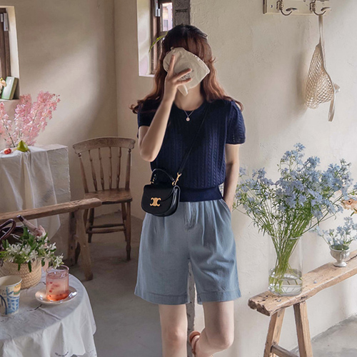 [LABEL] Bercia 麻花型 清凉弹力修身针织衬衫 [尺码: F(55~66)]