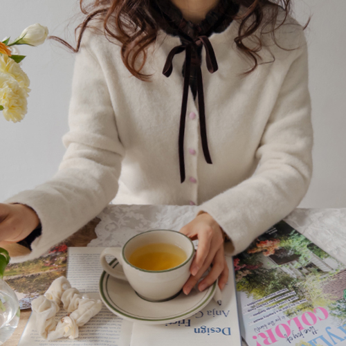 [特价10% ★限量] <FONT color=#5a3954>MADE LIN</font>比熊 温和丝绒豆扣开衫[size:F(55~66)]