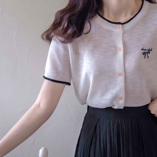 [LABEL] Aphelia 蝴蝶结刺绣夏季围兜 清凉撞色开裆 [尺码:F(55~66)]