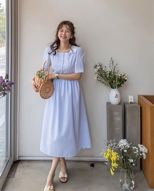 Laura 清爽蕾丝领方领长袖半身裙 [size:F(55~66)]