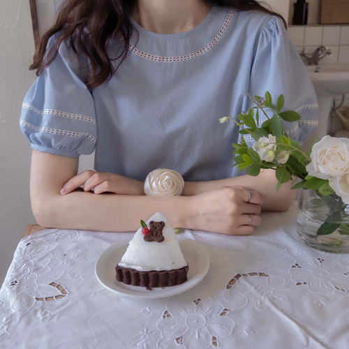 【新品特价 5,000韩元优惠】 <FONT color=#5a3954>MADE LIN</font>拉亨爱心棉泡泡袖女衬衫【尺码:F,1】