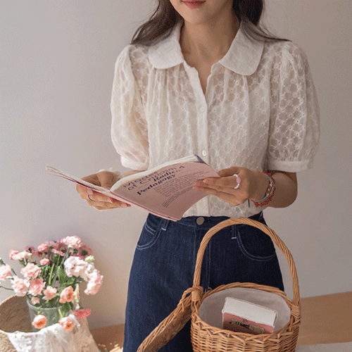 Aila 褶皱袖花朵刺绣冲孔女装 [尺码:F(55~66)]