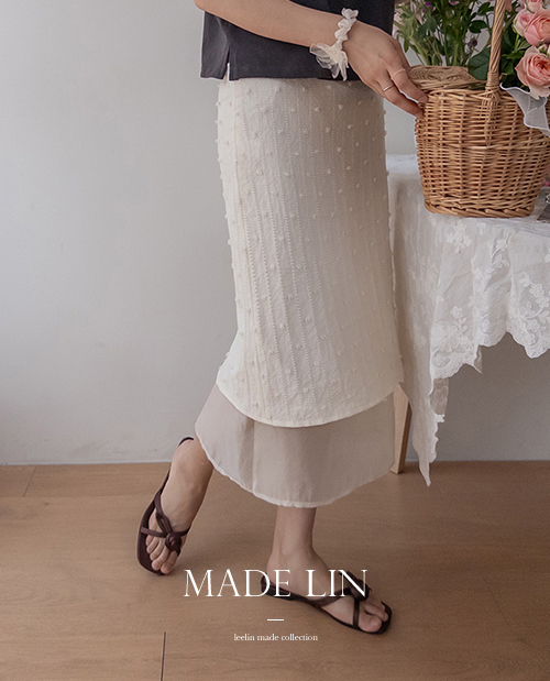 【新品 8000韩元优惠】 <FONT color=#5a3954>MADE LIN</font>棋盘春花开衩裙【尺码：S、M】