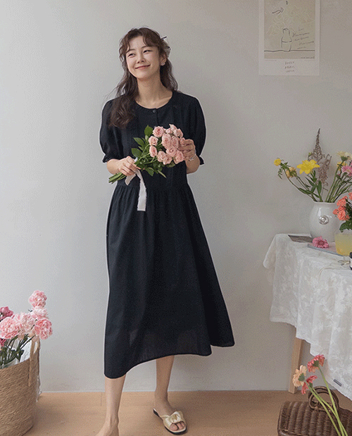 [LABEL] Aerin 透视蕾丝泡泡袖褶皱长袖半身裙 [尺码:F(55~66)]