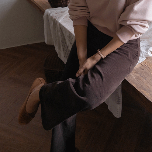 【弹力面料】Maymi 直筒隐形松紧带灯芯绒短裤 [尺码：S、M、L]