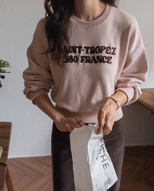 Aiden 字母 3D 刺绣标准版型半短款运动服 [尺码：F (55-66)]