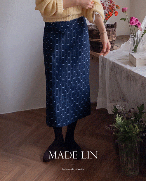 [新品特价6,000韩元折扣] <FONT color=#5a3954>MADE LIN</font> Delia蝴蝶结牛仔色H线条长款裙子[size:S,M]