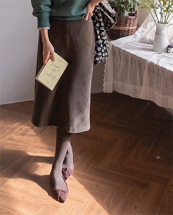 【柔软】Beniel 高品质面料，弹力氨纶，后背松紧带，H 型剪裁，后开衩，长裙 [尺码：F (55-66)]