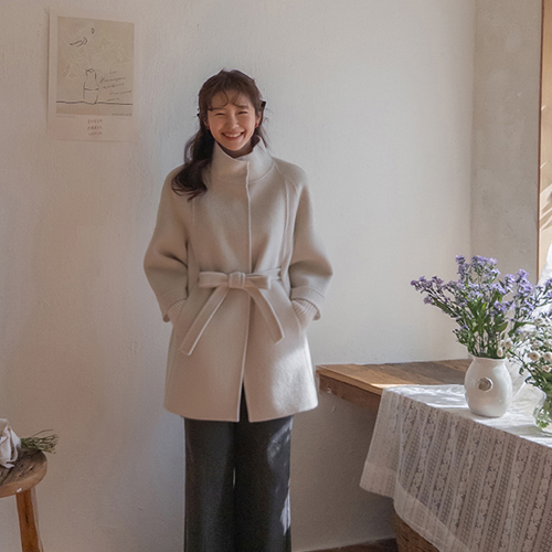 [羊毛+羊绒][针织袖内处理]复古/古典羊毛羊绒混纺腰背带高龄呢子大衣[尺码:F(55~66)]