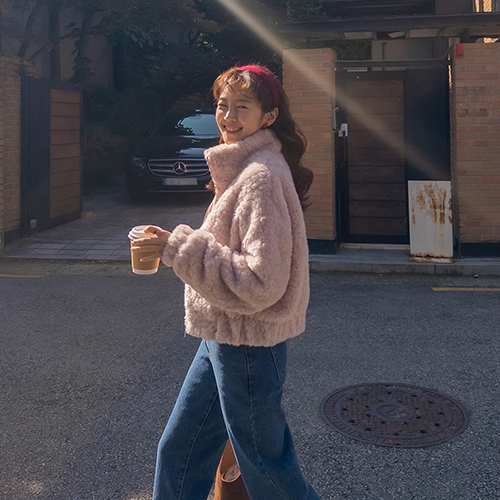 Liano 蓬松云朵般高腰褶裥套头衫 [尺码：F (55-66)]