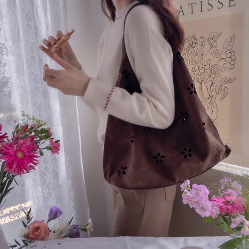 碰撞打孔花毛绒袋套装