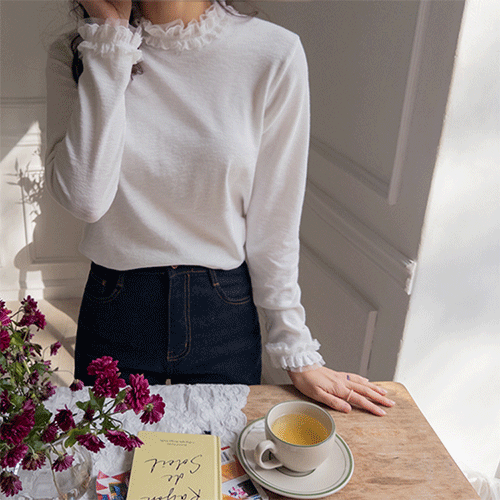 【柔软贴身】【冬季叠穿单品】单花蕾丝T恤【尺码:F(55~66)】