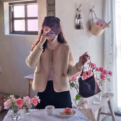 【标签】舒波利亚柔软有嚼劲的氨纶精致美开衫【尺码：F(55~66)】