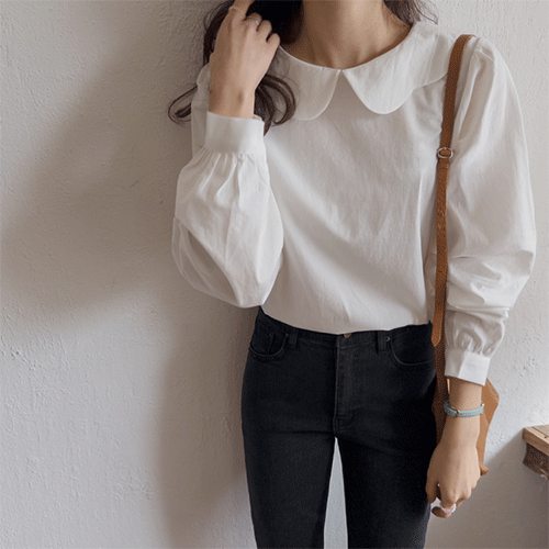 露娜圆领女士上衣，肩部有漂亮的褶皱设计 [尺码：F(55~66)]