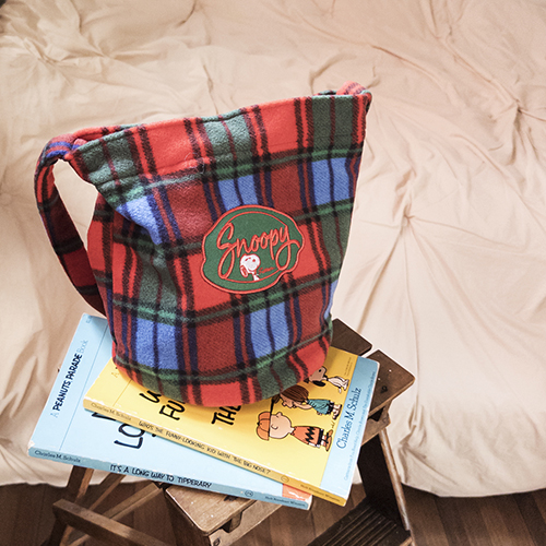 冬季奇幻 Gekija 羊毛单肩包