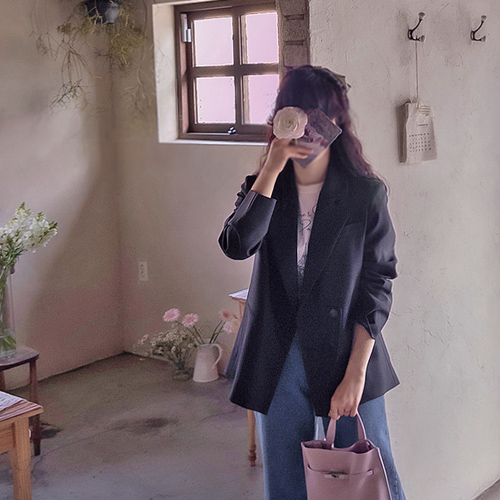 【新品特价，立减10,000韩元】 <FONT color=#5a3954>MADE LIN</font> Shuklai 字母刺绣腰带可拆卸奢华外套【尺码：F (55-66)】