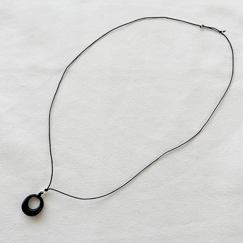 粗体石黑色长项链