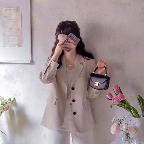 【7天特惠价25%折扣】 <FONT color=#5a3954>MADE LIN</font> Novea 圆领修身奢华美妆外套套装【尺码：F、L】