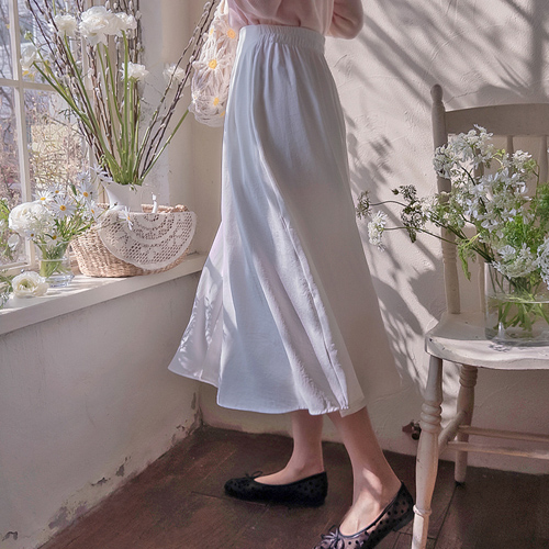 爱丽丝侧边缎带滚边修身飘逸半身裙 [尺码：F(55~66)]