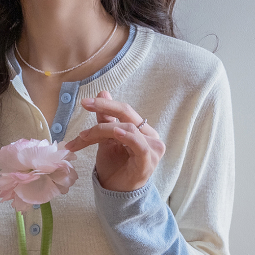 Jestin 女式修身撞色针织衬衫 [尺码：F(55~66)]