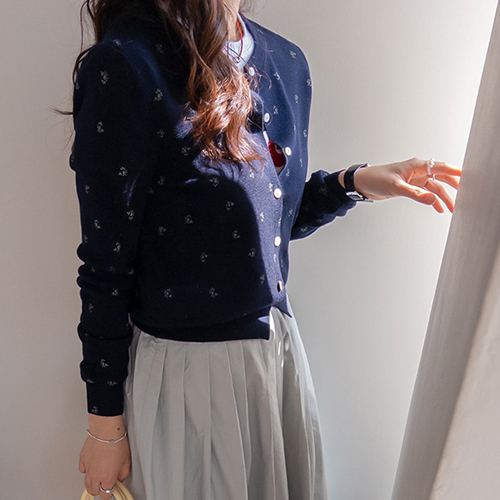 Zend 精致修身小花衬衫 [尺码：F(55~66)]