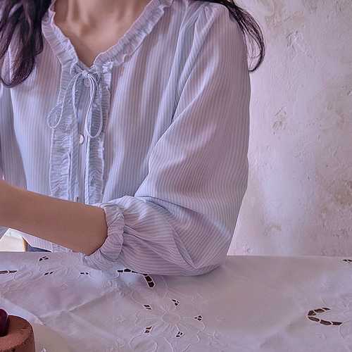 【预购立减5000韩元】缎带条纹收褶领春夏修身女式衬衫【尺码:女款(55~66)】【4月22日预购】