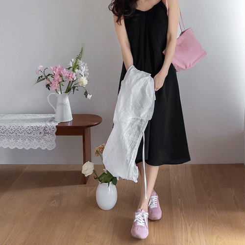 Lear 精致贴身领口荷叶边胸衣 [尺码：F(55~66)]