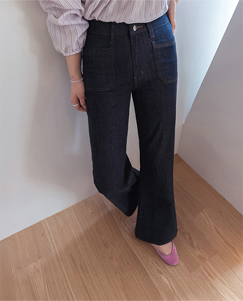 【无需担心掉色】Ruet 前口袋紧身腰带靴型不褪色牛仔裤【尺码：S、M、L】