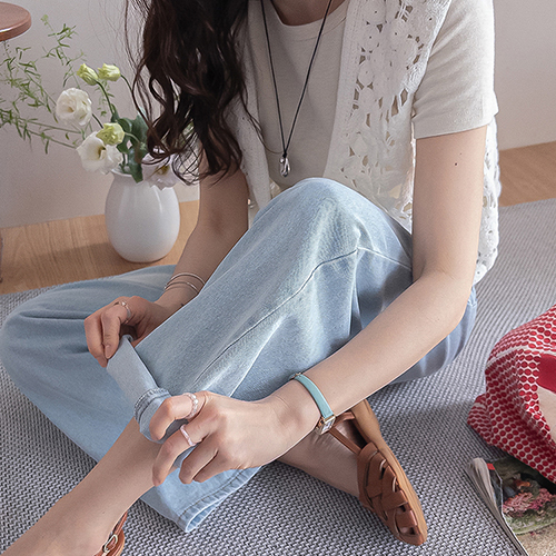 Paint Cool & Fresh 浅蓝色宽直筒牛仔裤 [尺码：S、M、L]