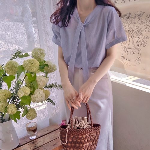 精致系带袖口泡泡纱奢华女士上衣 [尺码：F(55~66)]