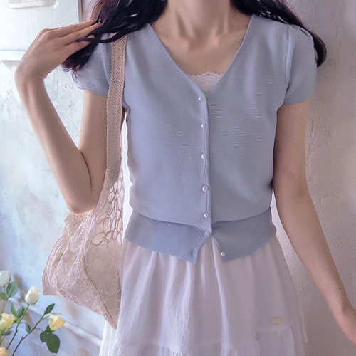 Elsa Summer Love 珍珠纽扣精致修身柔软衬衫 [尺码：F(55~66)]