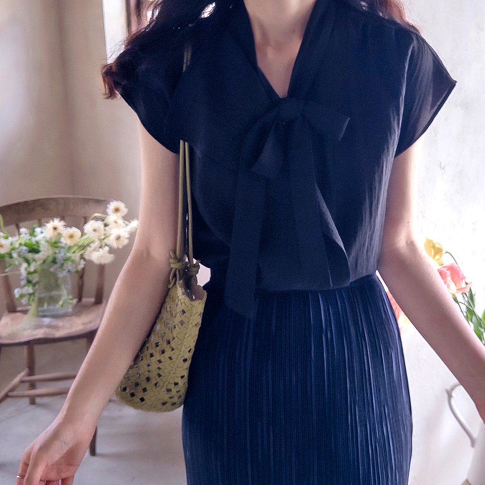 Jenne Tie 可爱、酷炫、优雅女士衬衫 [尺码：F(55~66)]