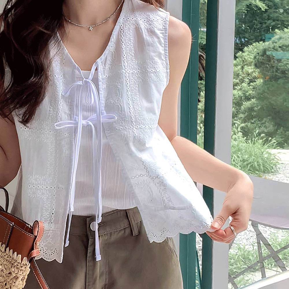 【新品特惠，立减10,000韩元】 <FONT color=#5a3954>MADE LIN</font> Levreu 方领真丝女衬衫【尺码：F(55~66)】