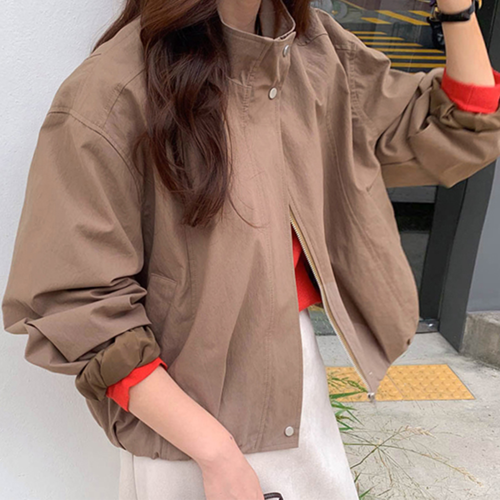 Serena 高丽的手和金色的服装窸窣作响，褶裥清晰可见[size:F(55~77)]