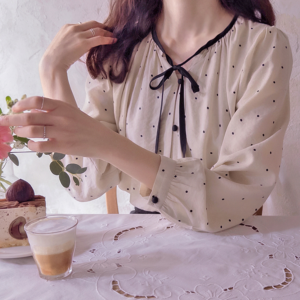 精致圆点可爱飘逸修身女式衬衫 [尺码：F(55~66)]