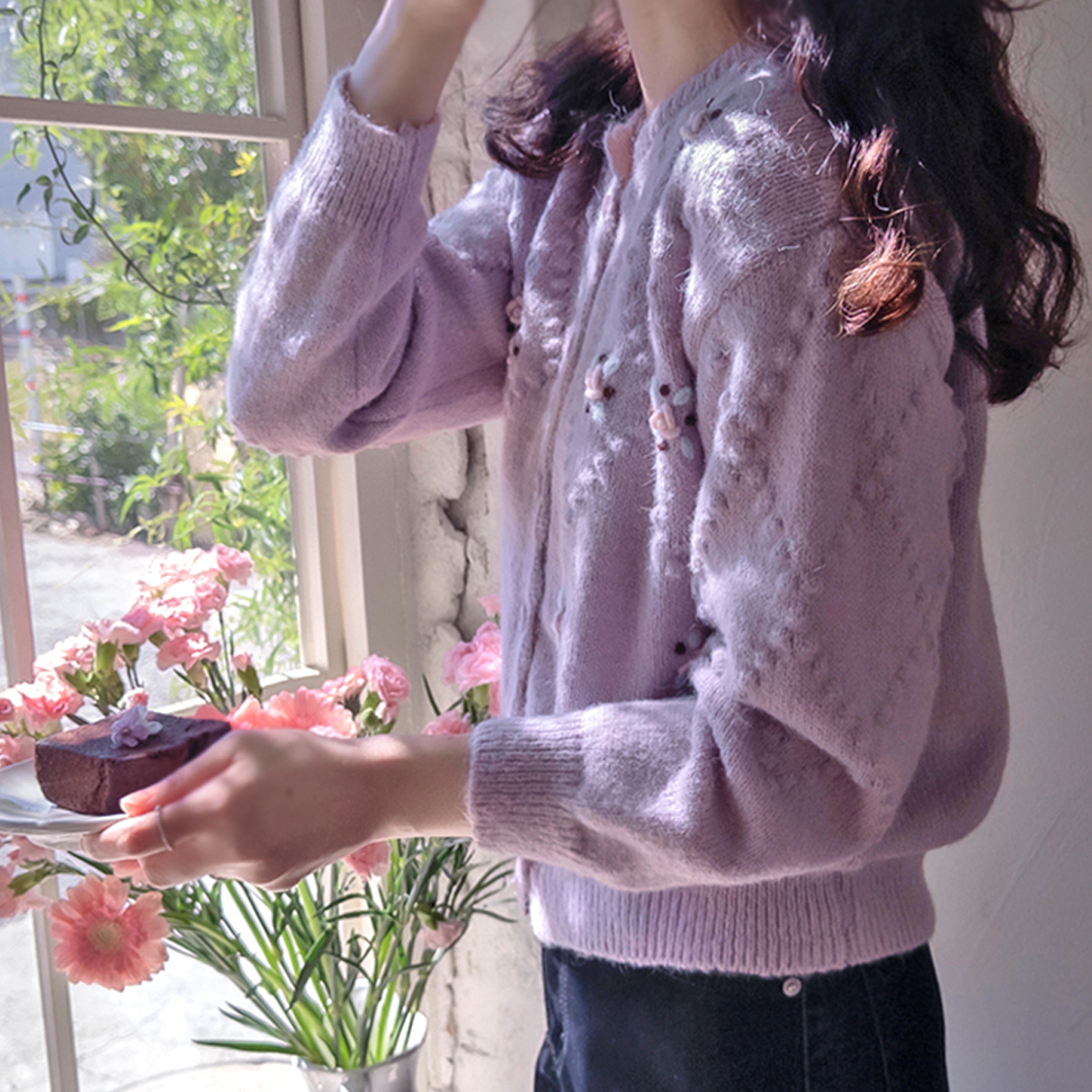 Kaven 3D立体花卉刺绣精美织纹修身衬衫 [尺码：F(55~66)]